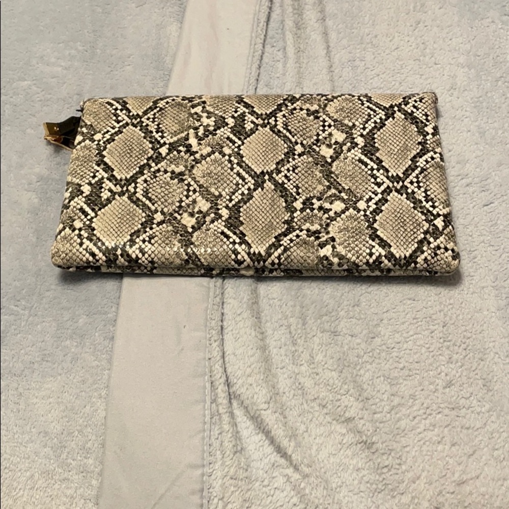Purse - Picture 2 of 2